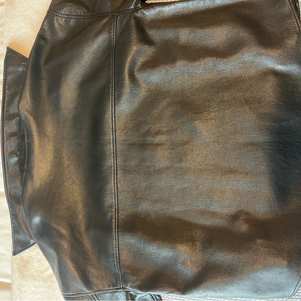Aritzia Babaton Pelli Hip Shirt Jacket - Picture 6 of 6